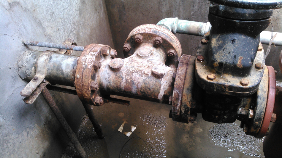 pit-commercial pit-commercial